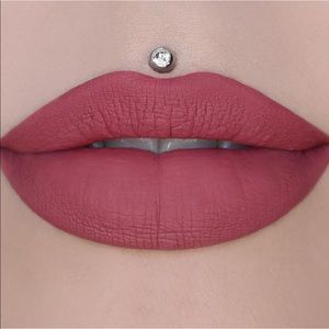 Jeffree Star CALABASAS Velour Liquid Lipstick